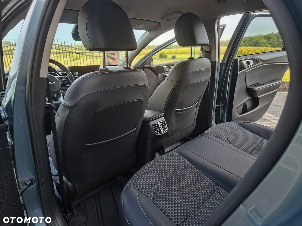 Kia Ceed 1.5 T-GDI Business Line DCT - 11
