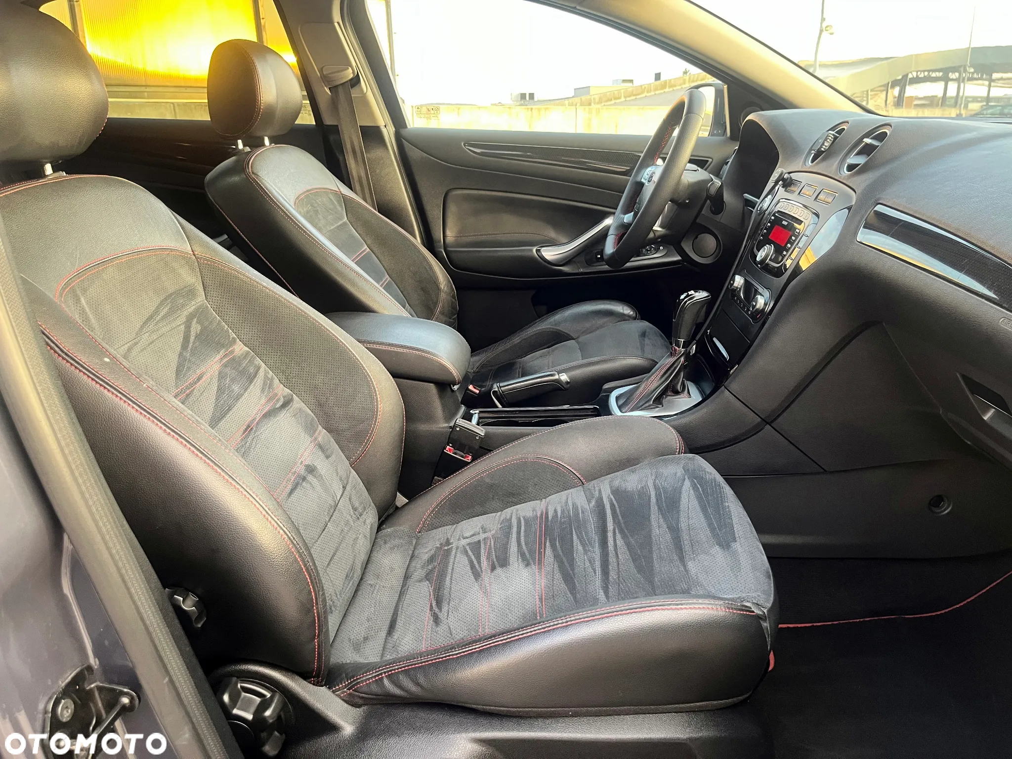 Ford Mondeo 2.0 EcoBoost Titanium S - 15