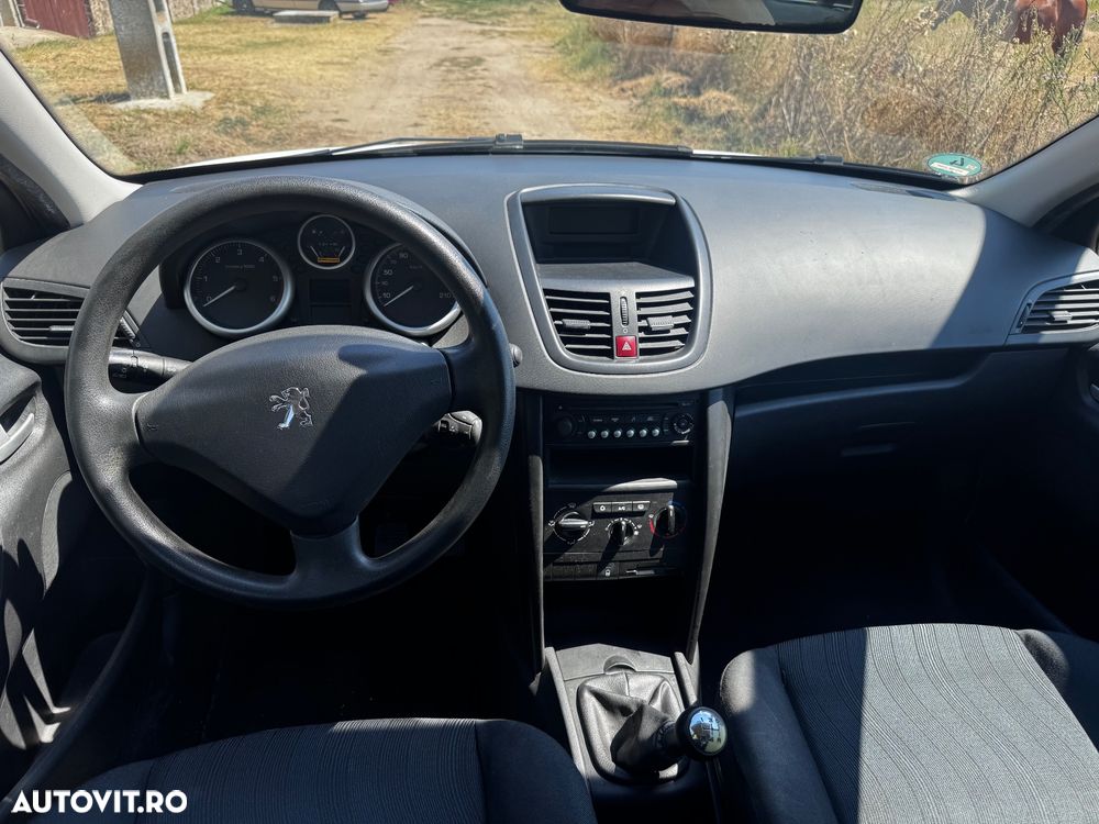 Peugeot 207 - 5