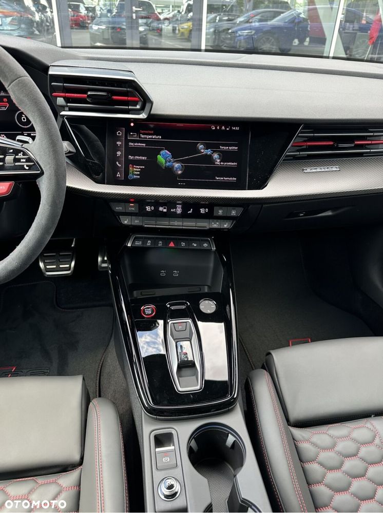 Audi RS3 Sportback - 18