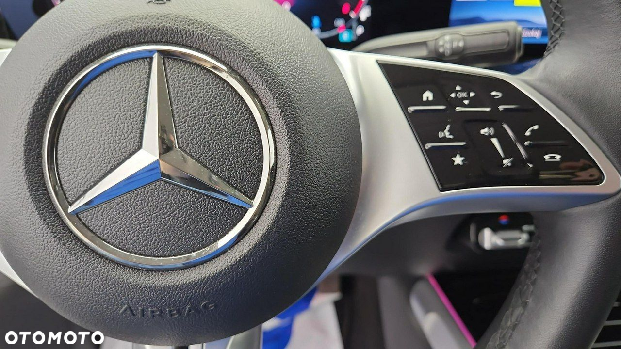 Mercedes-Benz GLB 200 d Progressive 8G-DCT - 15