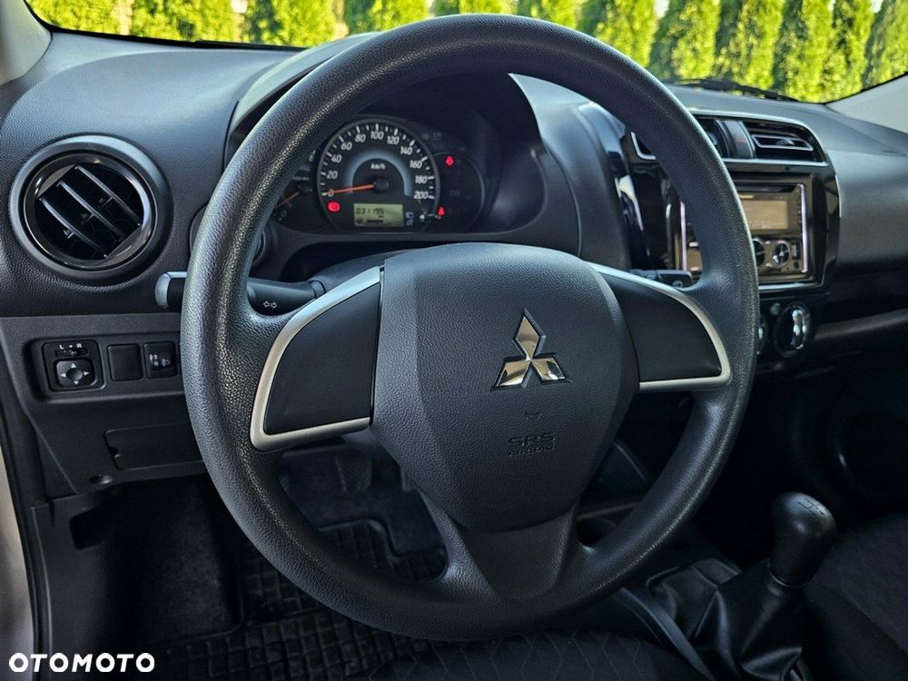 Mitsubishi Space Star - 12
