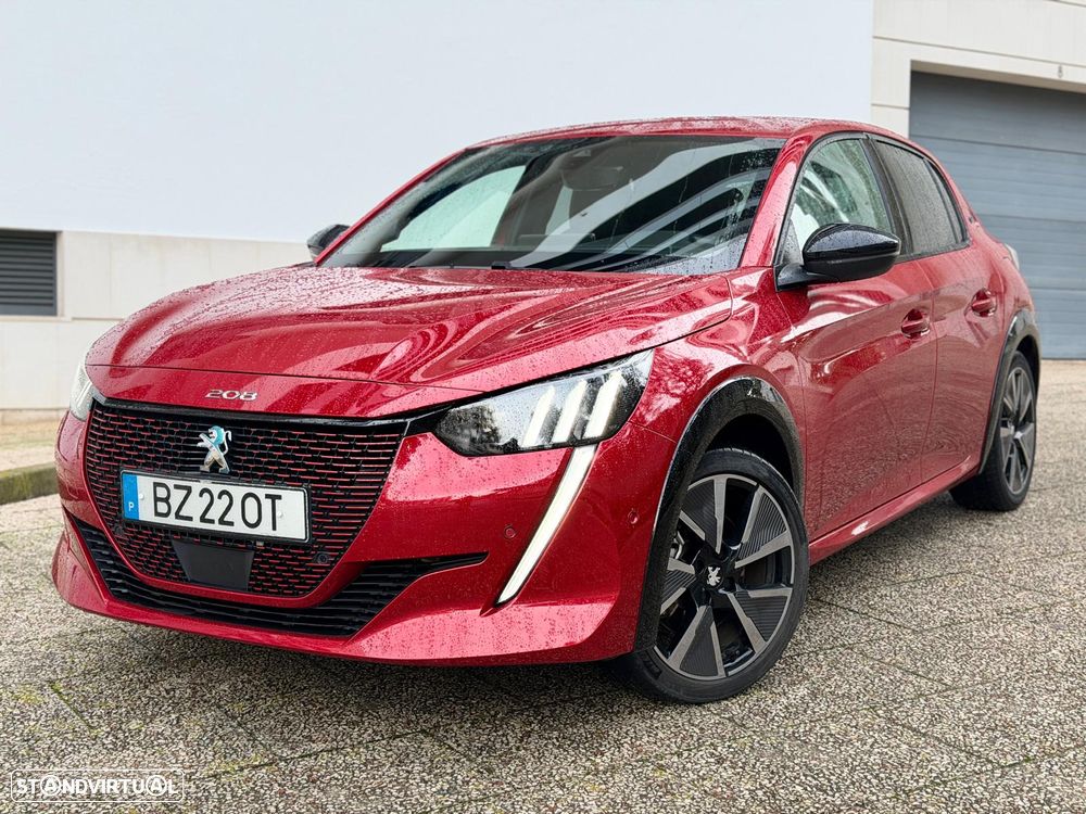 Peugeot e-208 GT - 6