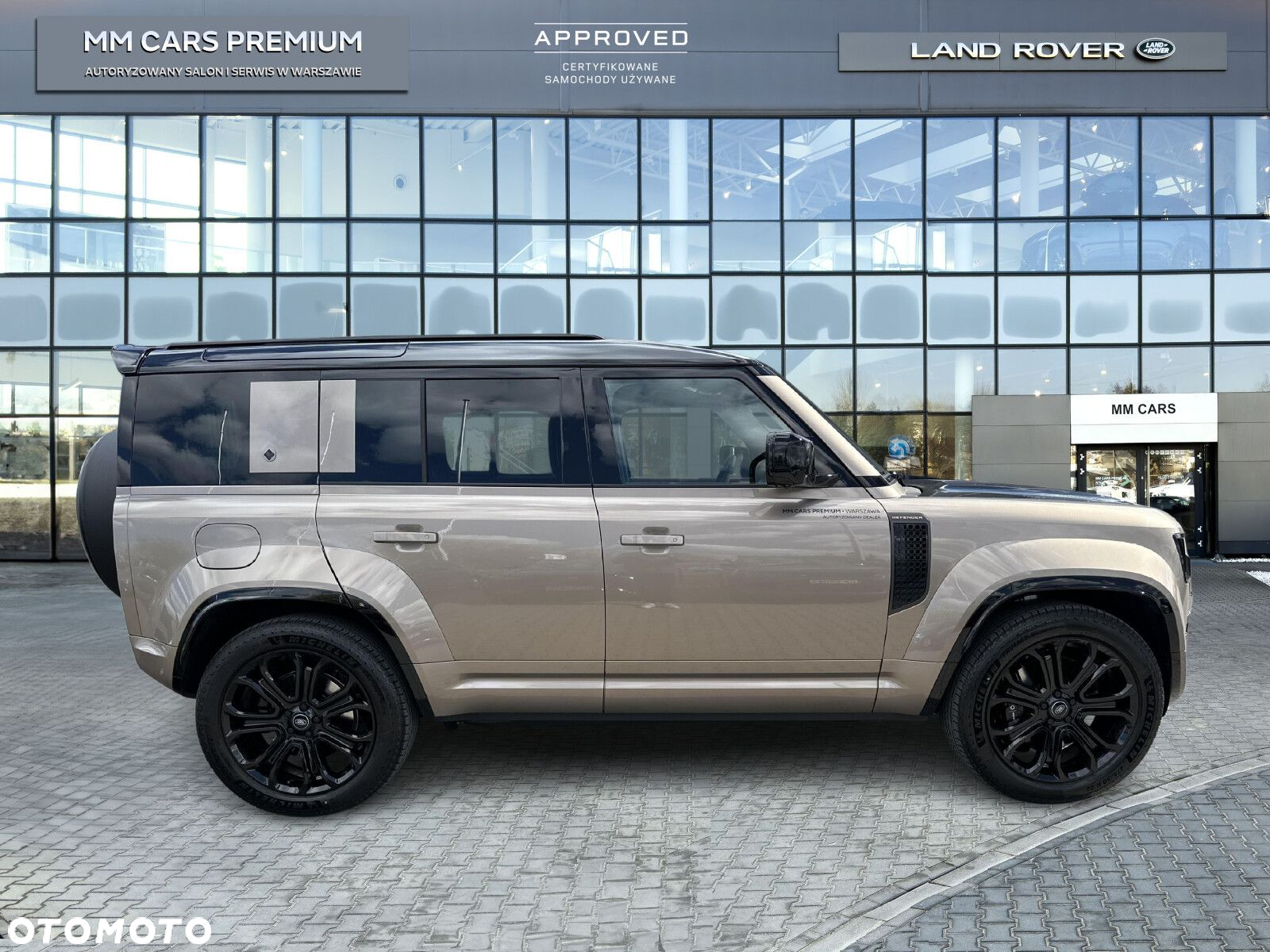 Land Rover Defender - 3