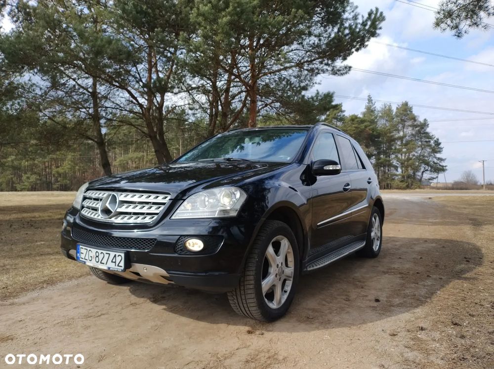 Mercedes-Benz ML - 12