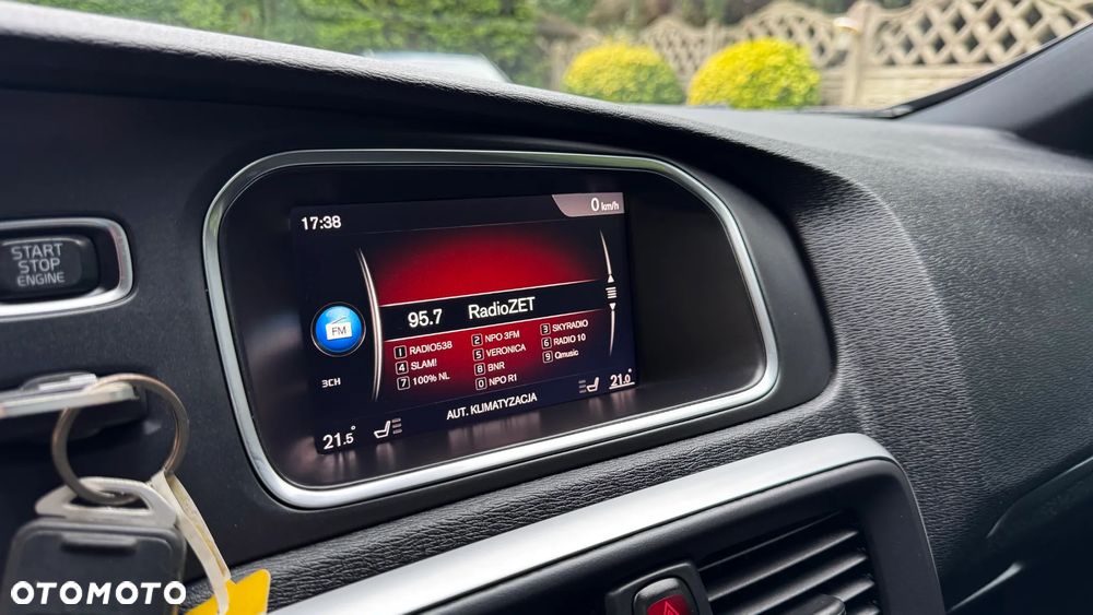 Volvo V40 ver-t3-r-design - 24