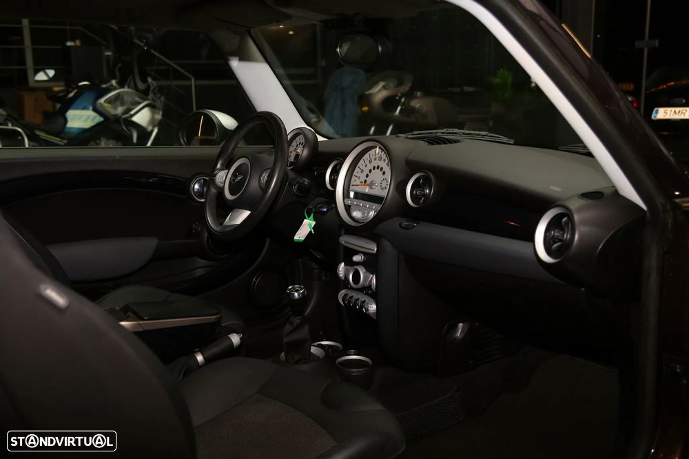 MINI Clubman Cooper - 13