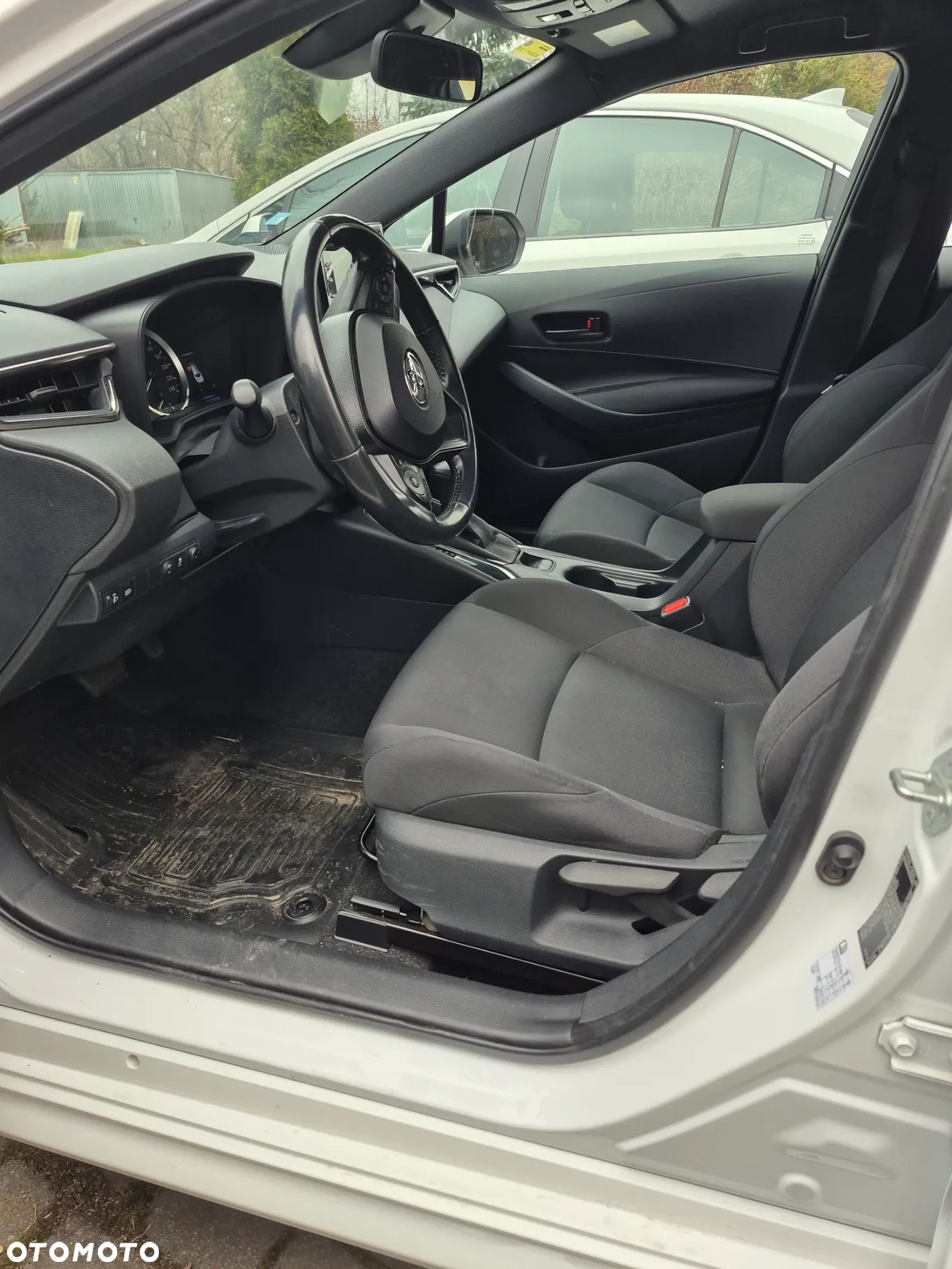 Toyota Corolla 1.8 Hybrid Comfort - 20