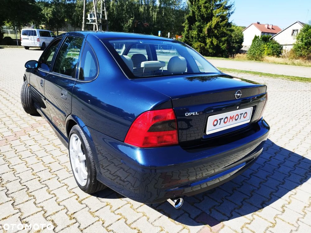Opel Vectra - 8