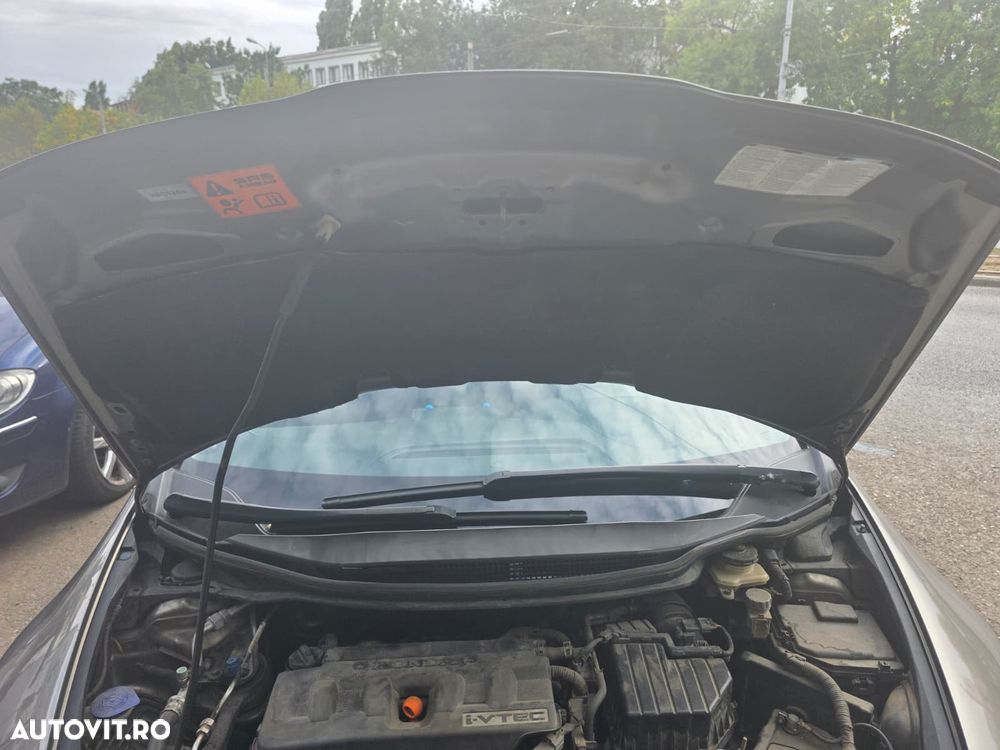Honda Civic 1.8 Sport - 10