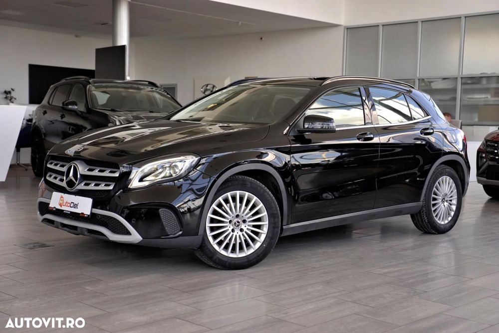 Mercedes-Benz GLA 200 d 4MATIC Aut. - 4