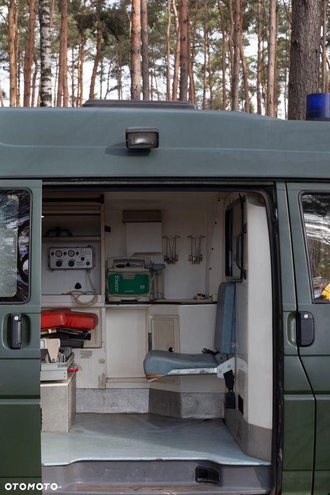 Volkswagen Transporter - 18