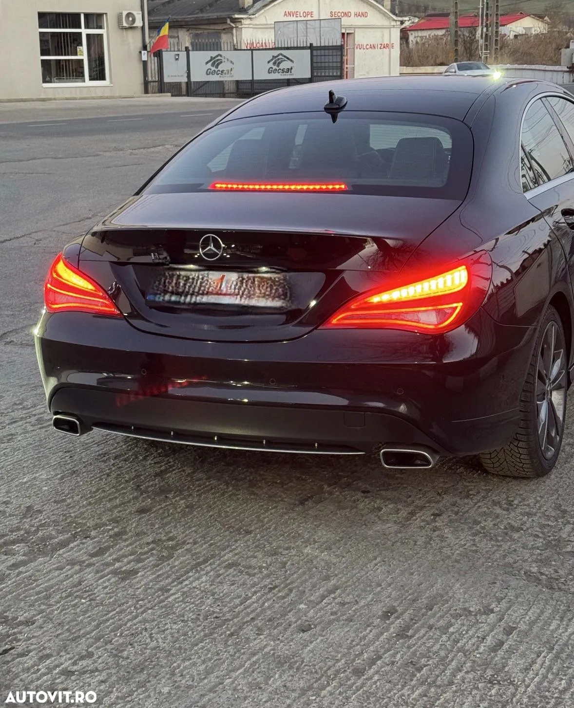 Mercedes-Benz CLA 200 7G-DCT - 3