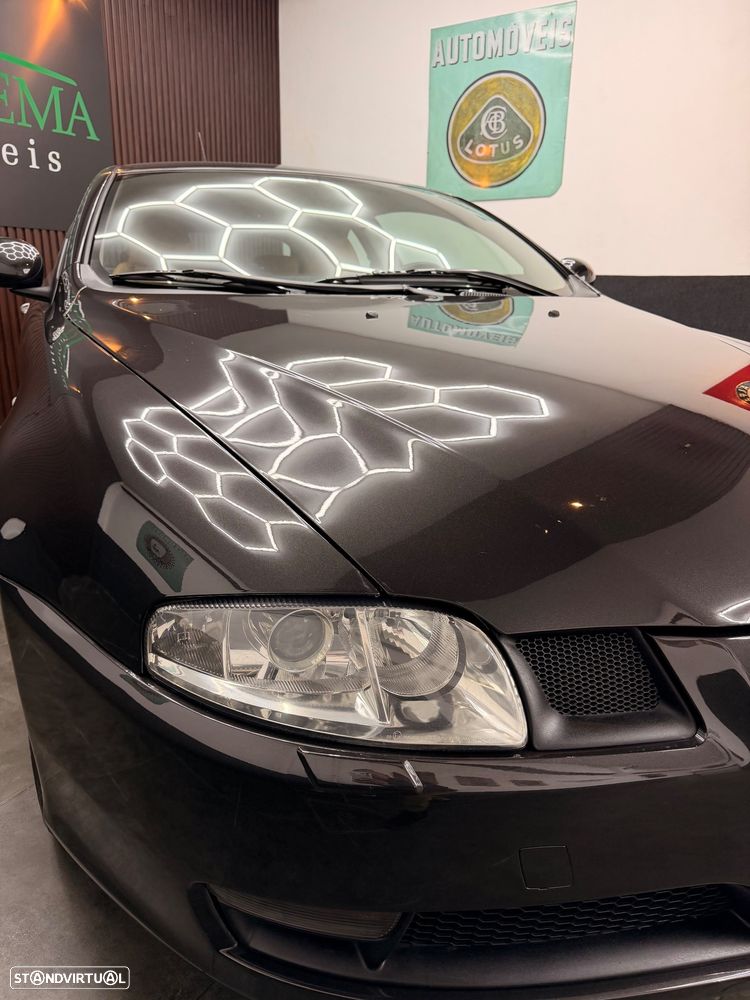 Alfa Romeo GT 1.9 JTD M-JET Distinctive - 10