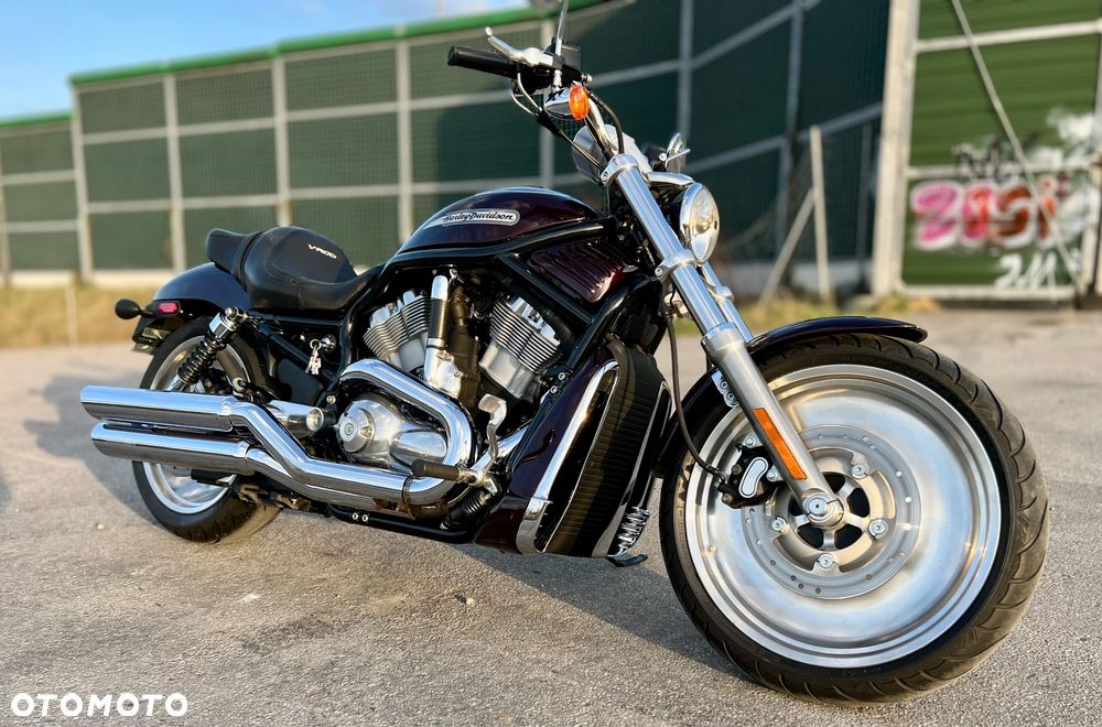Harley-Davidson V-Rod Street Rod - 2