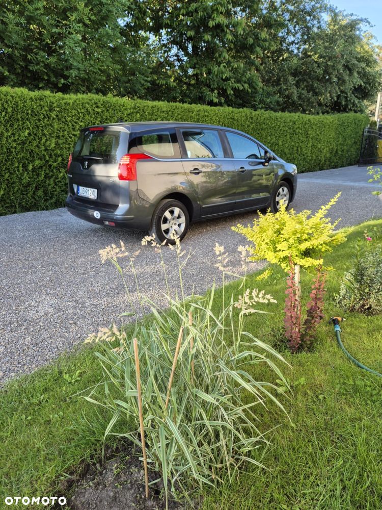 Peugeot 5008 - 9
