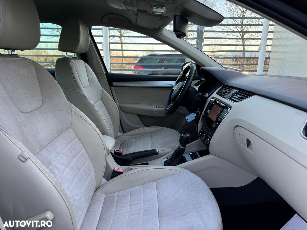 Skoda Octavia 1.6 TDI DSG Style - 12