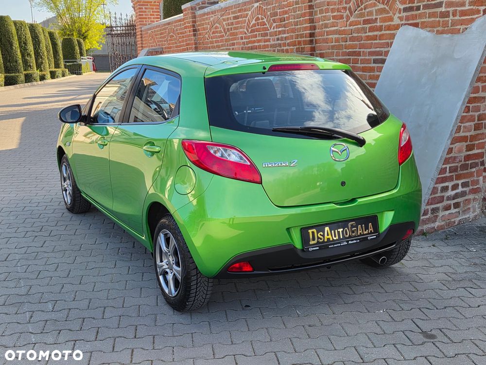 Mazda 2 - 8