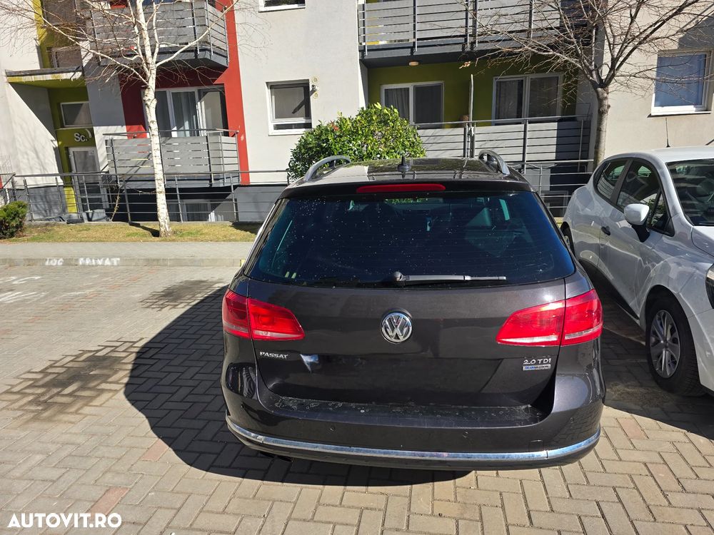 Volkswagen Passat 2.0 TDI BlueMotion Tehnology DSG Highline - 3