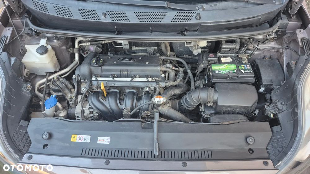 Hyundai ix20 1.4 Classic - 13