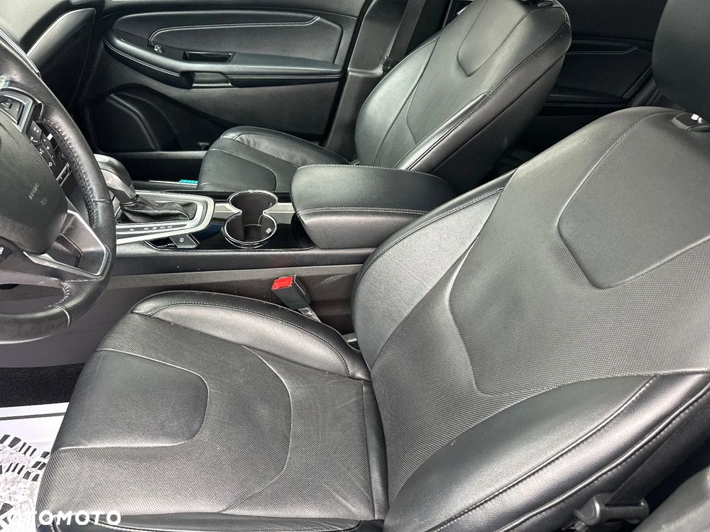 Ford Edge - 18