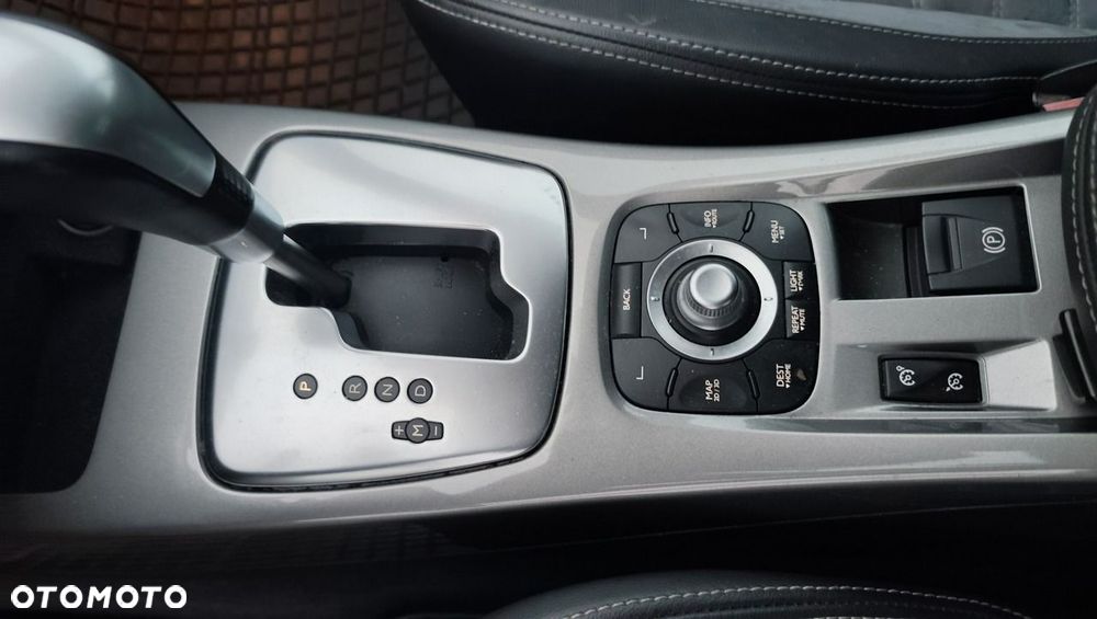 Renault Laguna 2.0 dCi Initiale - 19