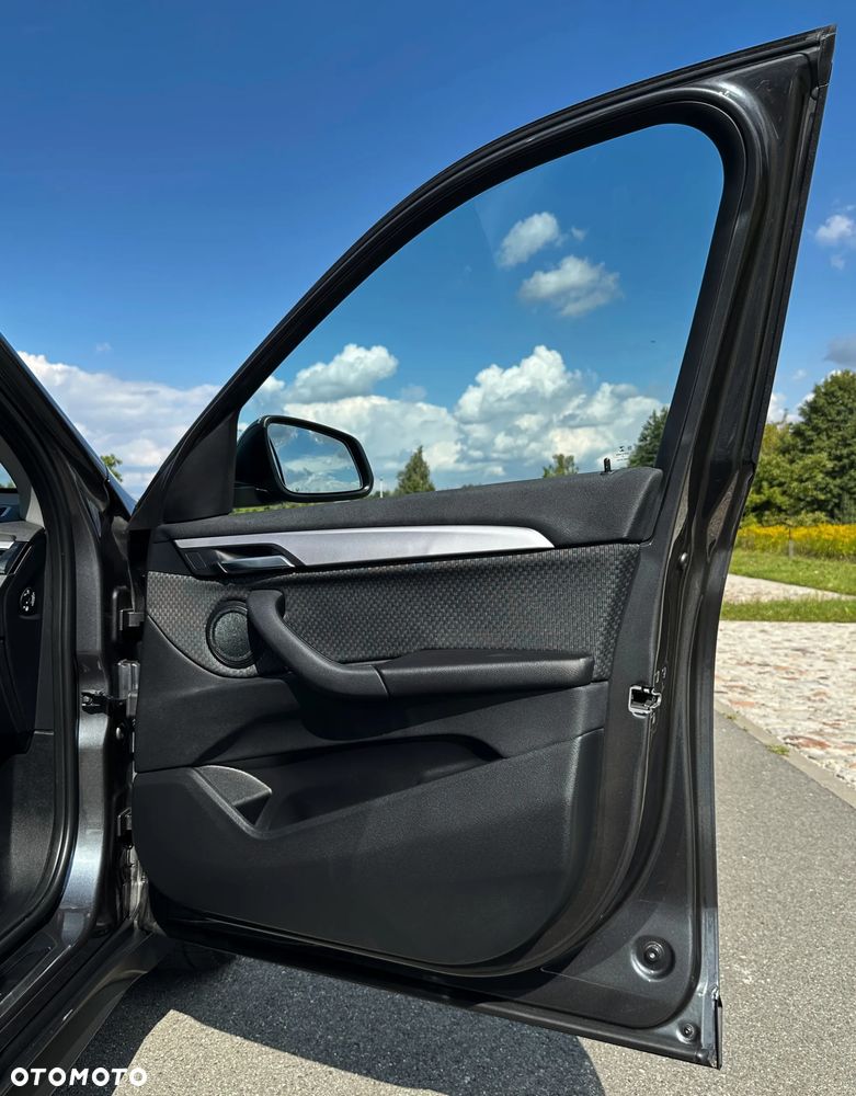 BMW X1 xDrive25e xLine - 30