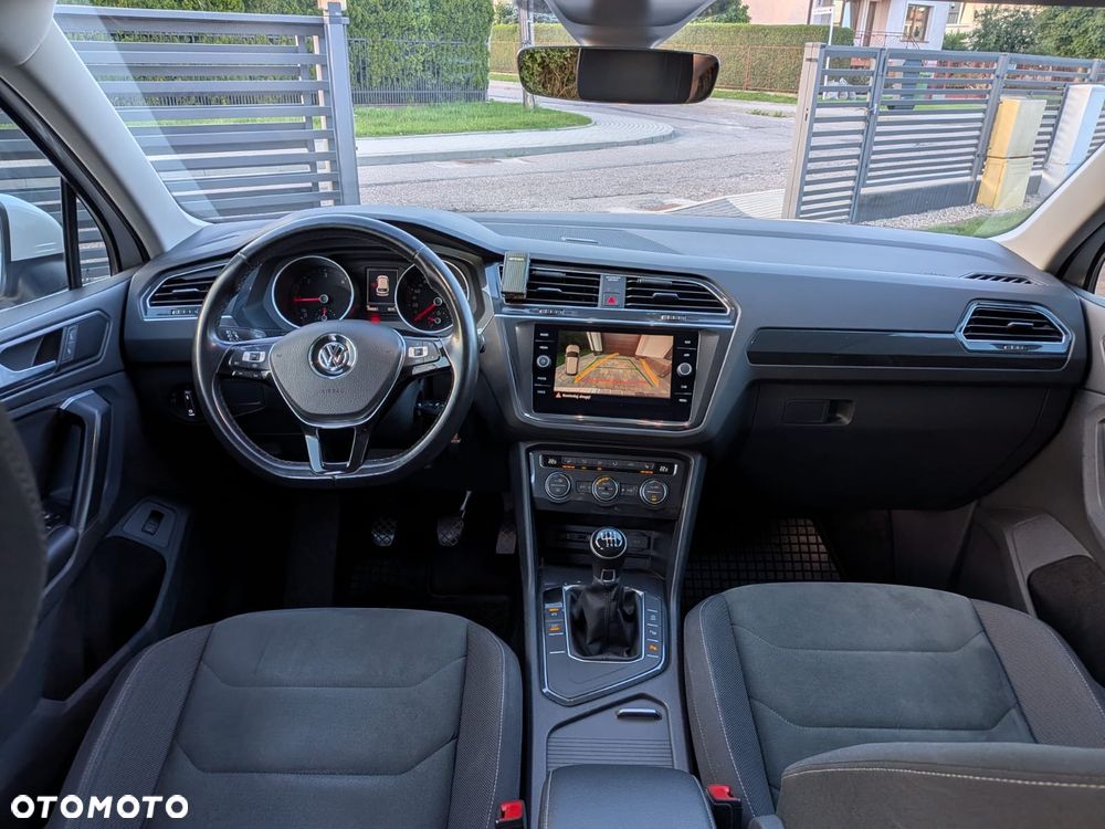 Volkswagen Tiguan ver-2-0-tdi-bmt-scr-comfortline - 12