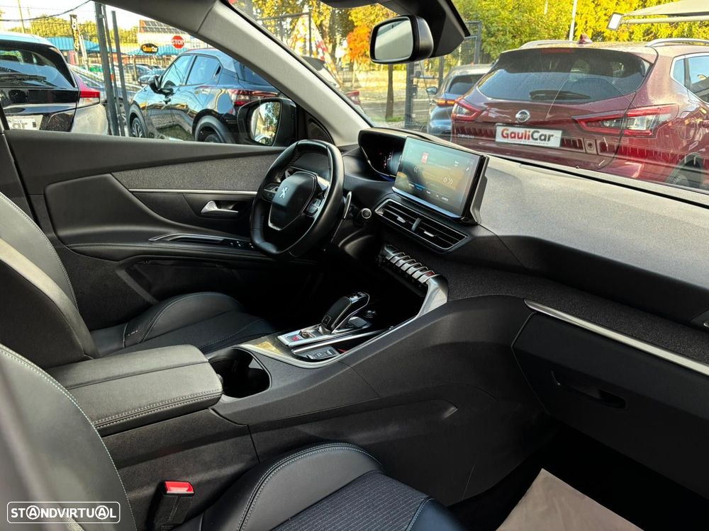 Peugeot 5008 1.5 BlueHDi Allure Pack EAT8 - 21