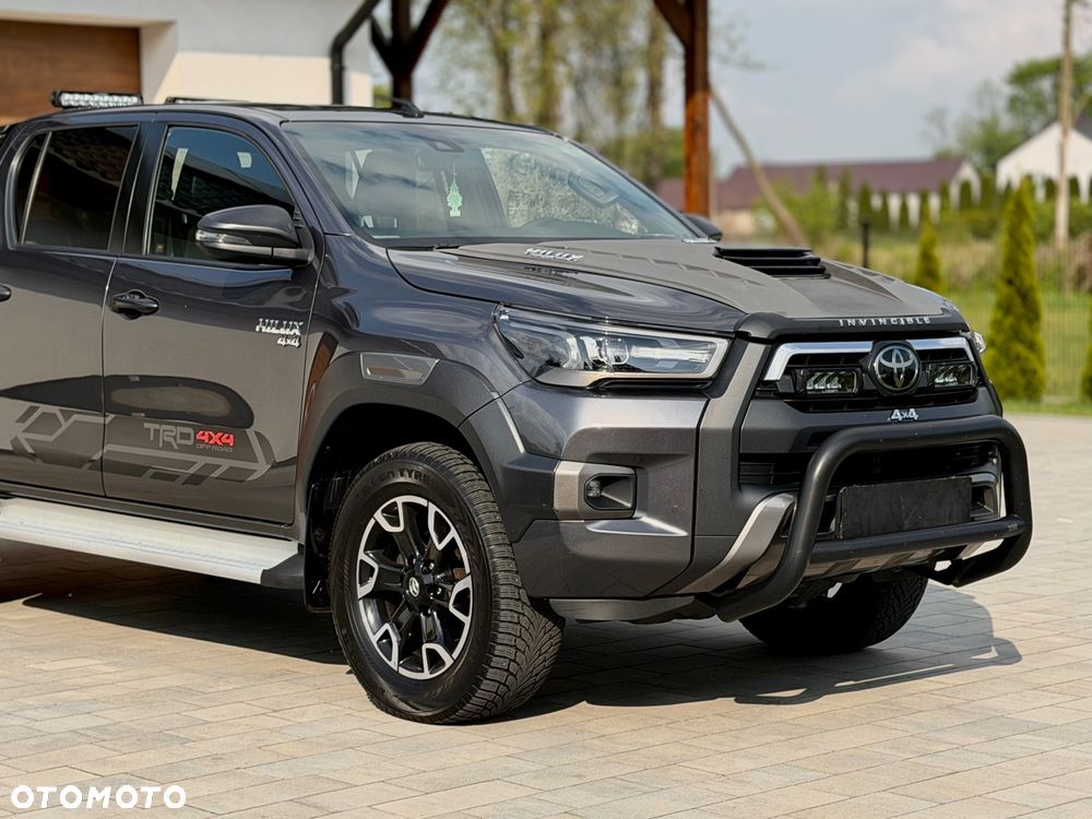 Toyota Hilux 2.8 D-4D Double Cab Invincible Sport 4x4 - 36