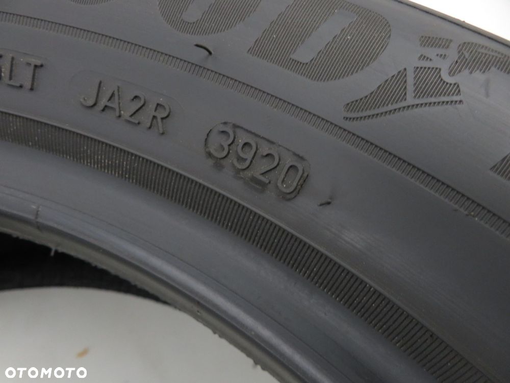 2x 215/50R19 OPONY LETNIE Goodyear EfficientGrip Performance 93T - 6