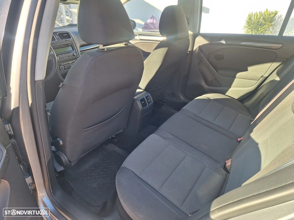 VW Golf 1.6 TDi Edition - 10