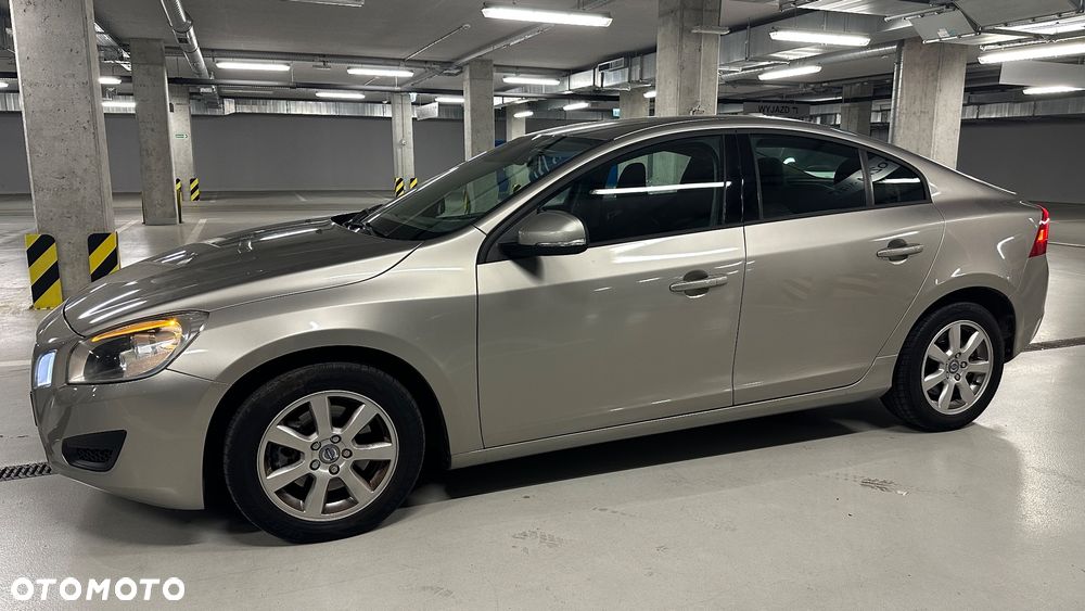 Volvo S60 - 24