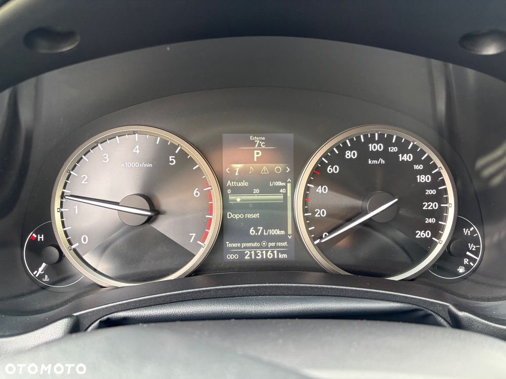 Lexus NX 200t Elite AWD - 28