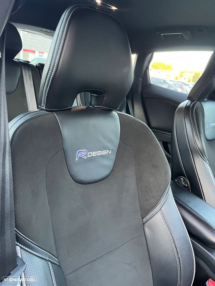 Volvo V40 D2 R Design - 27