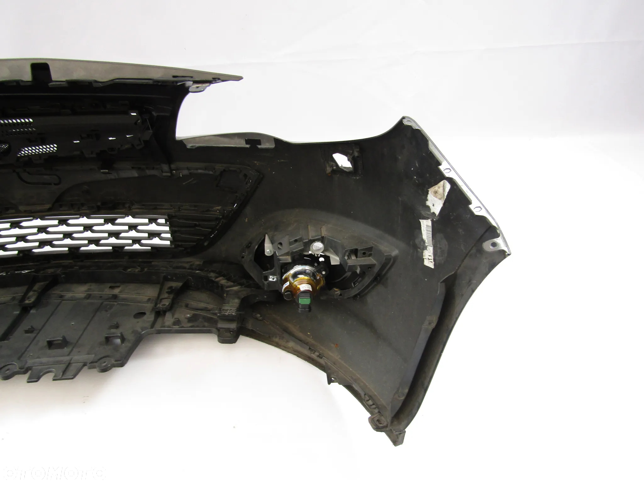 Zderzak przedni Opel Astra J 12-15  Sprysk. + Atrapa Lakier GWH - 17