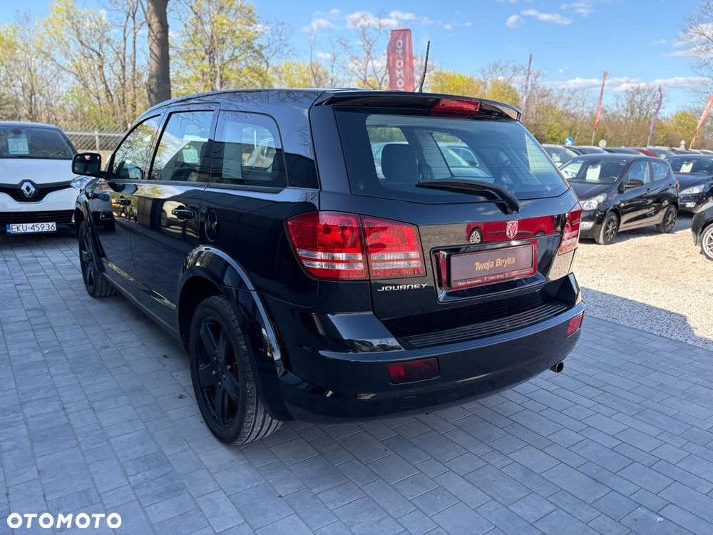 Dodge Journey - 8