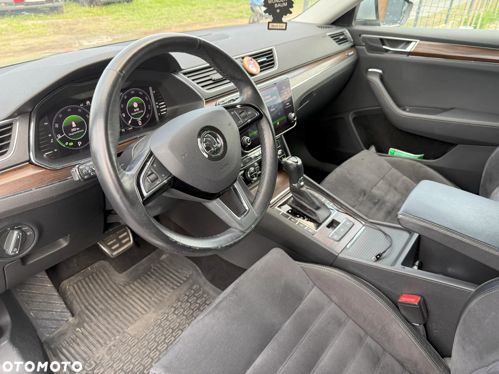 Skoda Superb 2.0 TSI 4x4 Scout DSG - 8