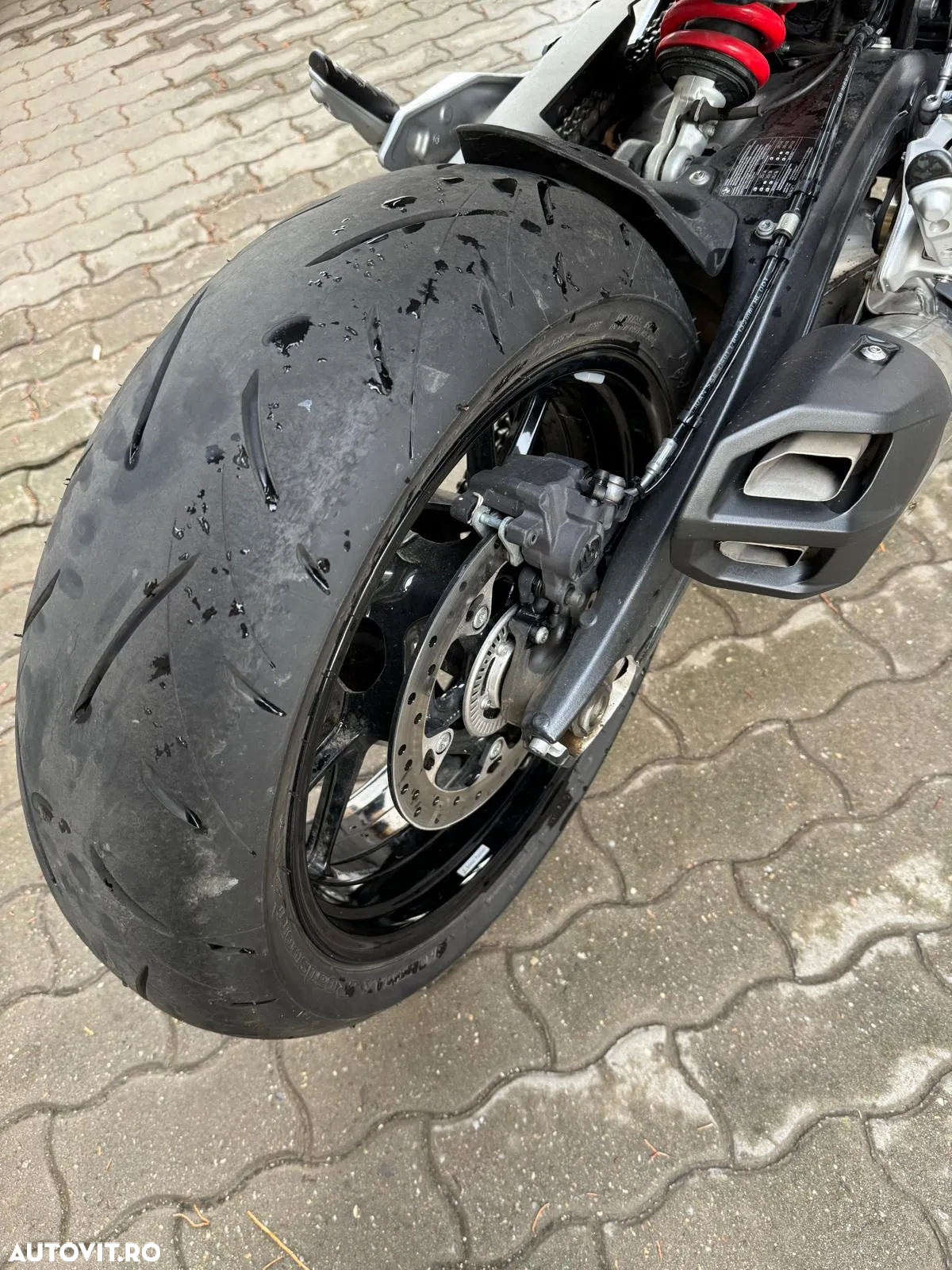 BMW F900R - 7