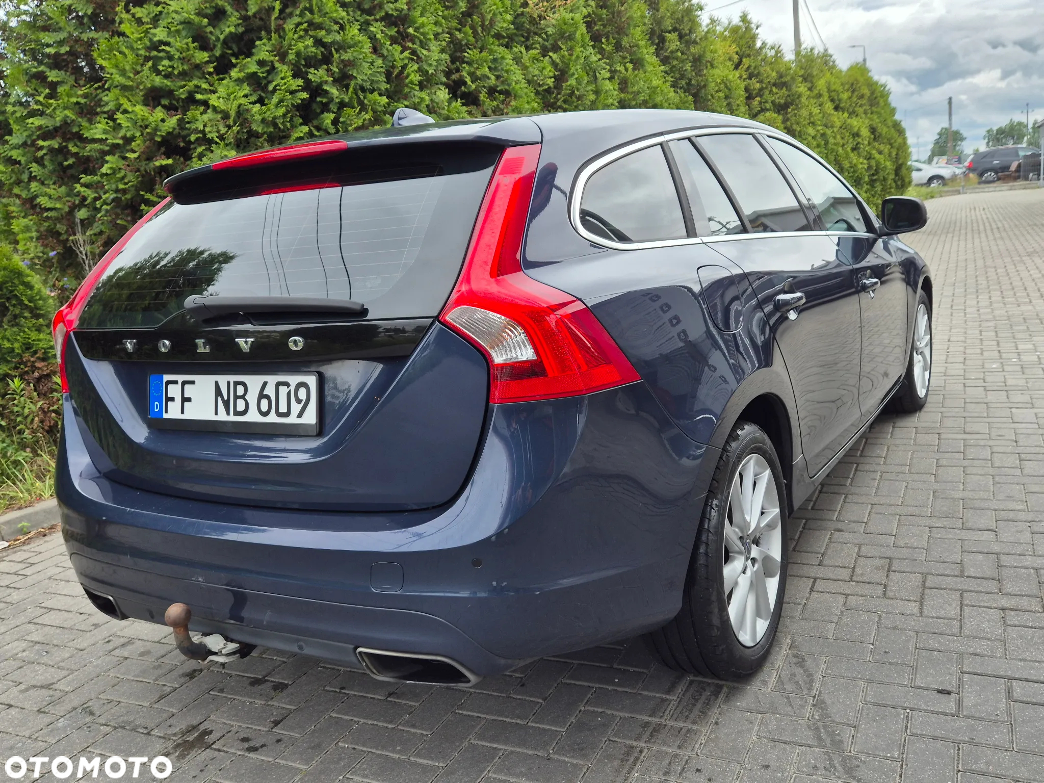 Volvo V60 D4 Drive-E Dynamic Edition (Momentum) - 11
