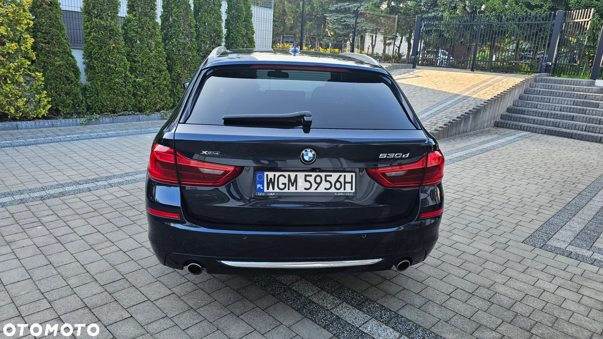 BMW Seria 5 530d xDrive Luxury Line - 4
