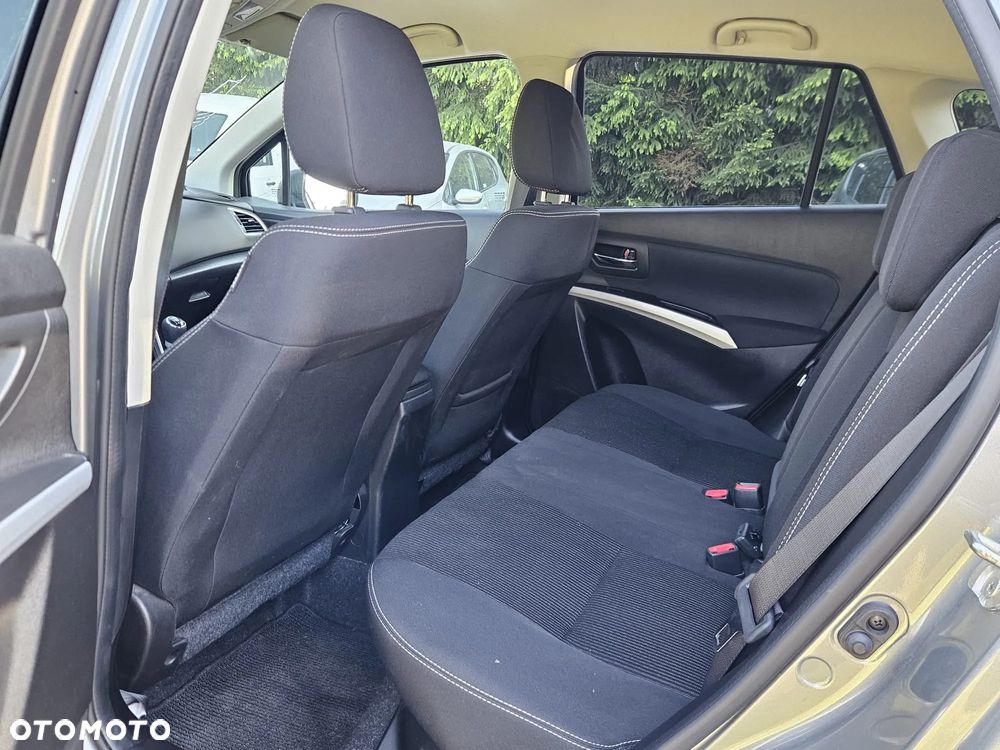 Suzuki SX4 S-Cross - 36