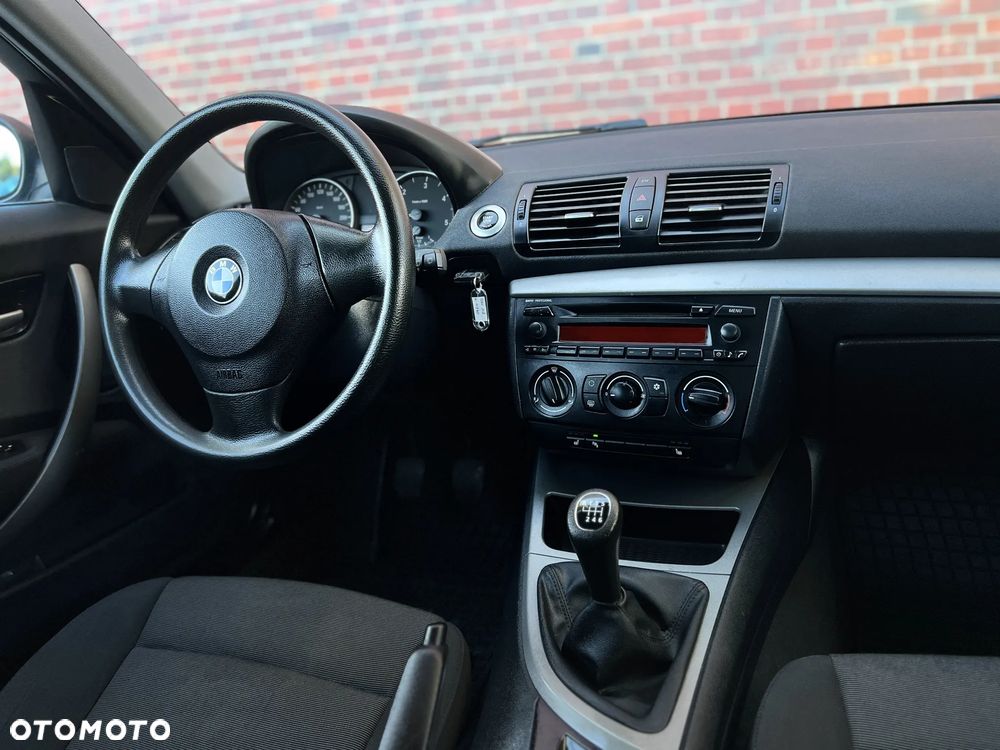 BMW Seria 1 118d - 7