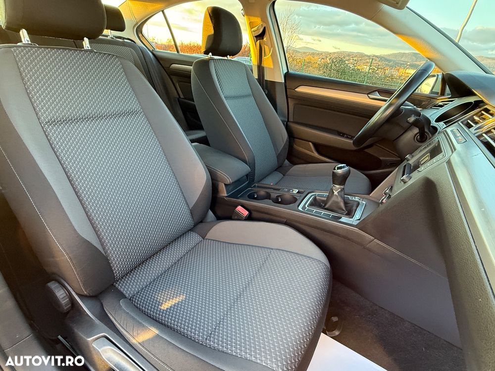 Volkswagen Passat Variant 1.6 TDI (BlueMotion Technology) Comfortline - 10