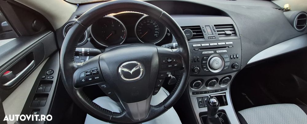 Mazda 3 - 13