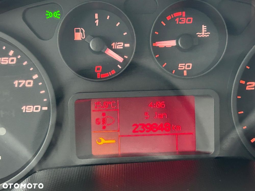 Iveco DAILY 35-140* L3H2* KLIMA* TEMPOMAT* STAN BARDZO DOBRY* - 8