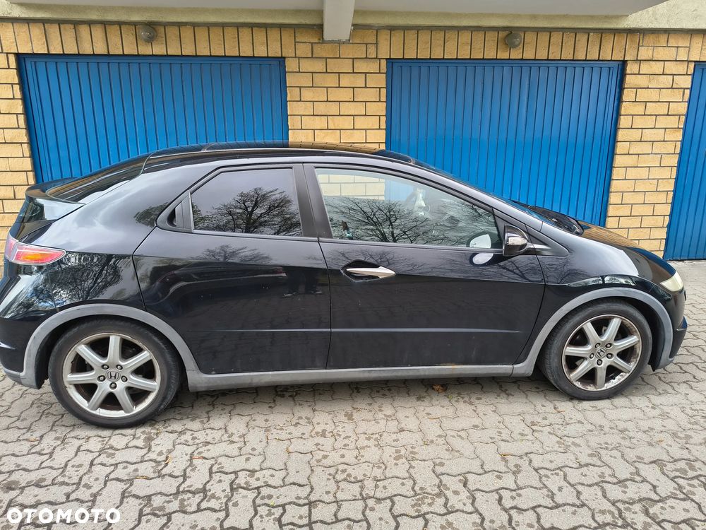 Honda Civic 1.8 Executive - 3
