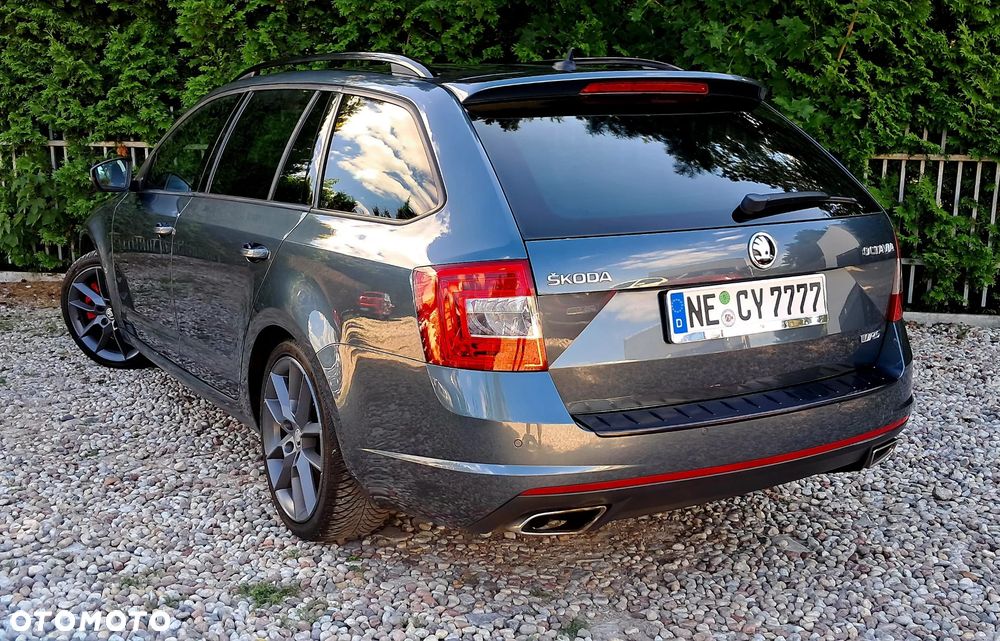 Skoda Octavia 2.0 TDI RS DSG - 25
