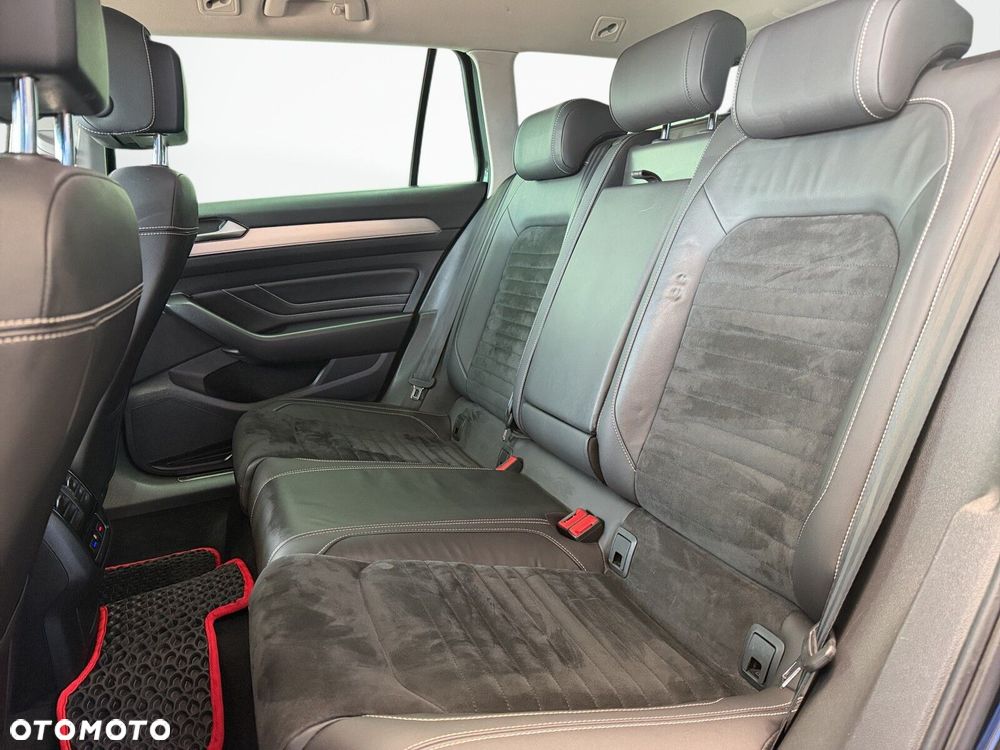 Volkswagen Passat Variant - 14