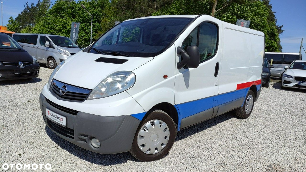 Opel Vivaro - 8